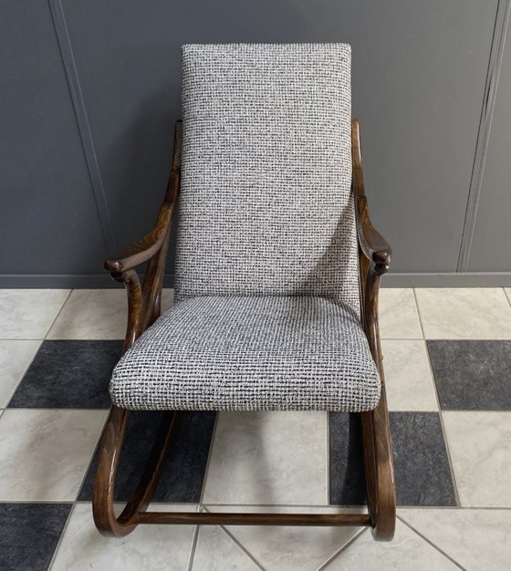 Image 1 of Sedia a dondolo rivestita di TON / thonet, anni '60