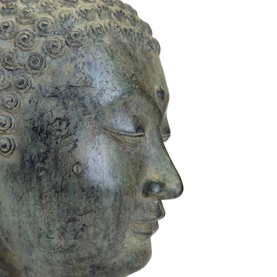 Patinated Bronze Buddha Head in U Thong Style – Thai Art 27 cm – Sculpture (photo 8 of 10)