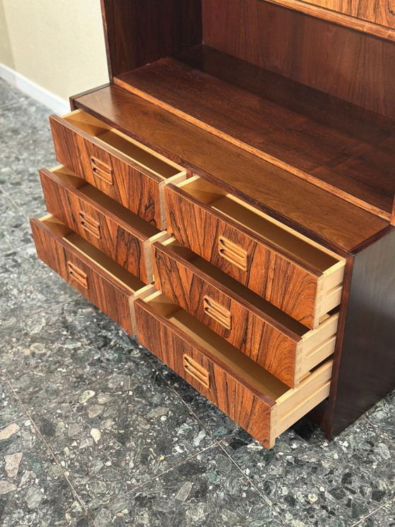 Palissanderhouten hoge boekenkast – High boards, Wood, Mid Century Modern (photo 8 of 8)
