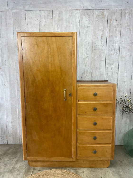 Image 1 of Asymmetrische Garderobe aus den 1950er Jahren