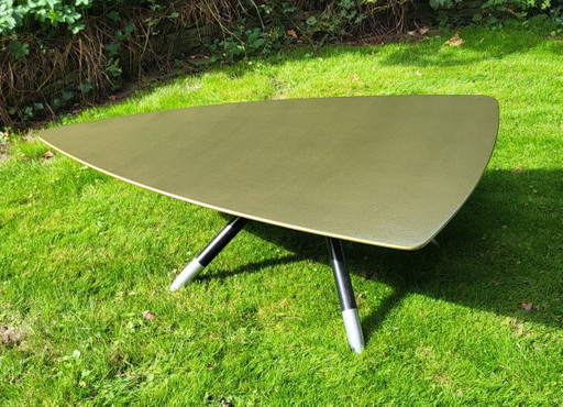 Leolux Wizard Coffee Table Hugo De Ruiter
