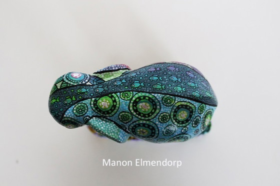 Unique Hand-Painted Elephant Figurine "Precious Elephant" Signed, Sculpture, Other, Blue, Modern (photo 4 of 7)