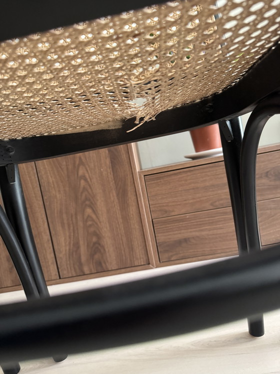 Image 1 of 4 schwarze Stühle im Thonet-Stil mit Rattansitzen