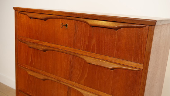 Image 1 of Vintage Deense Ladekast Teak 6 Lades 122 Cm