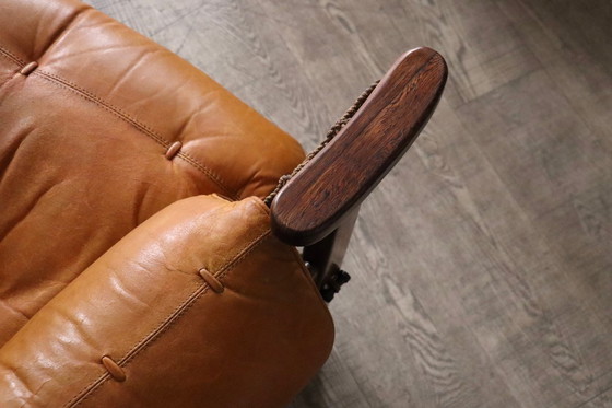Image 1 of Sillón Jangada con otomana en piel color coñac, de Jean Gillon, Brasil, década de 1960.