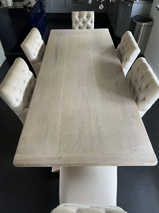 Oak table