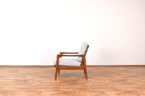 Mid-Century Sessel von Illum Wikkelsø, 1960er Jahre. – Textile, Wood (photo 4 of 11)