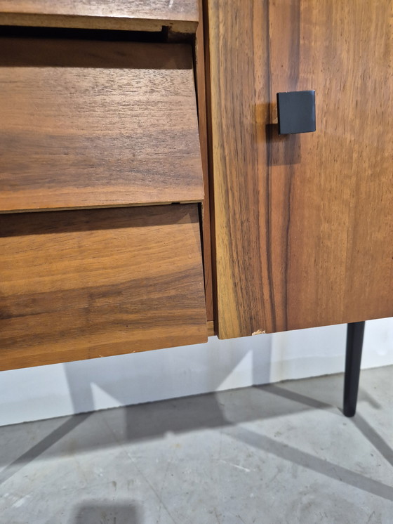 Image 1 of Buffet du milieu du siècle