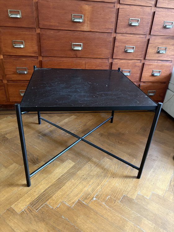 Image 1 of Table d'appoint 60x60 HANDVÄRK marbre