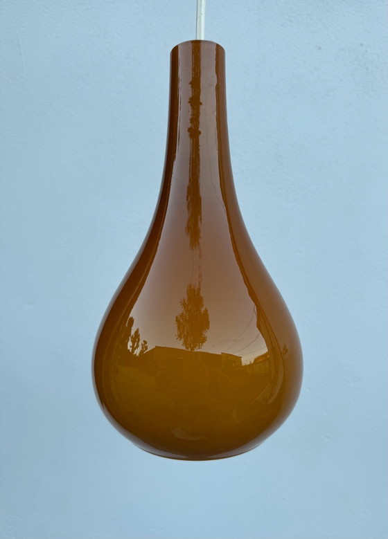 Amber opaline drop Pendant lamp 70s – Glass (photo 2 of 10)