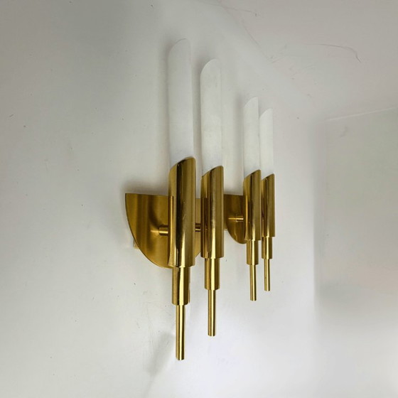 Image 1 of 2x design wandlamp Herbert Schmidt - messing, melkglas
