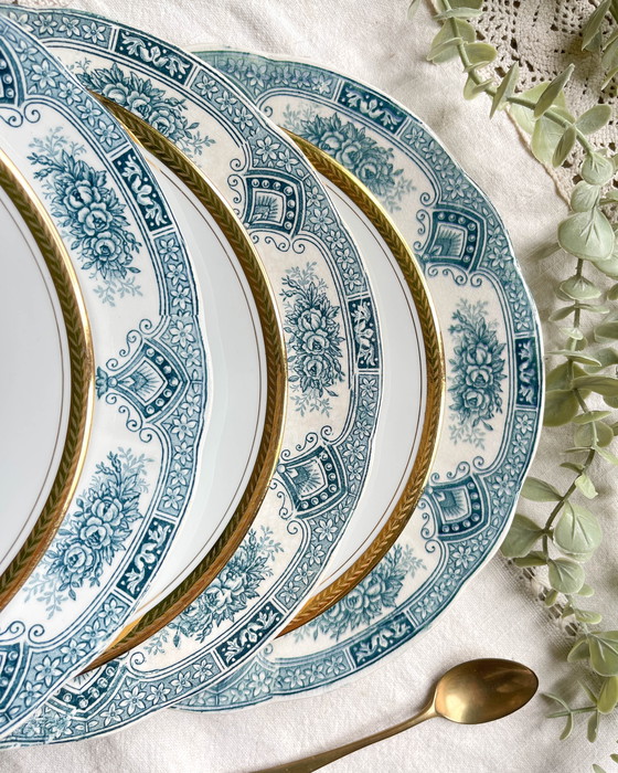 Image 1 of 7 piatti in pietra di ferro blu Onnaing + 7 piccoli piatti in porcellana di Limoges spaiati