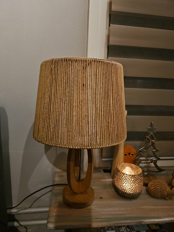 Image 1 of Lampada da tavolo vintage scandinava del 1950-1970 in legno e filo di iuta