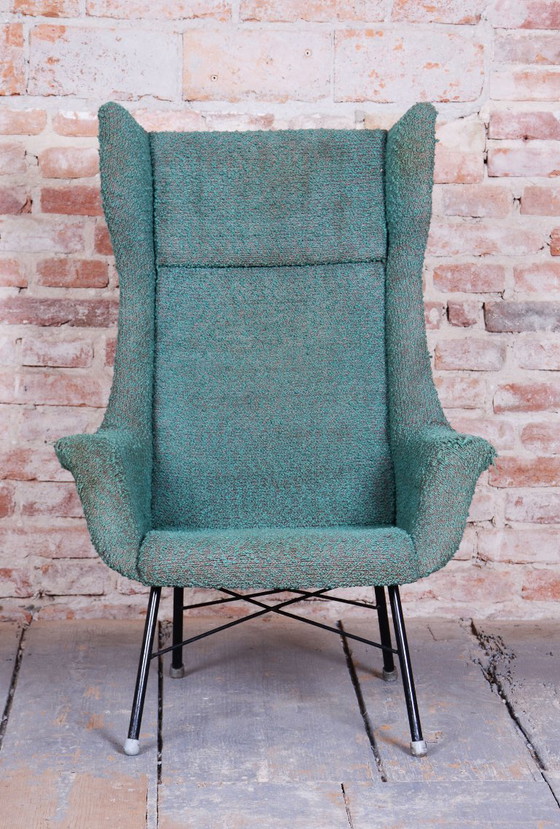 Fauteuil à oreilles original du milieu du XXe siècle, par Miroslav Navratil, fibre de verre, République (photo 9 of 9)