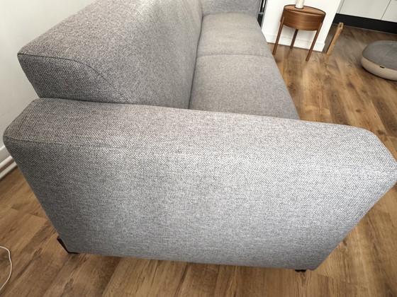 Image 1 of spacious 3 1/2-seater sofa