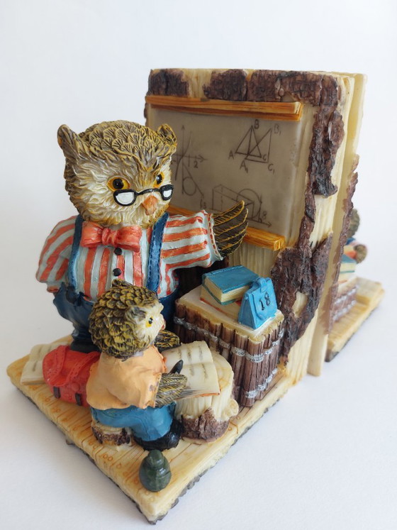 Image 1 of Serre-livres hibou vintage en résine peinte à la main