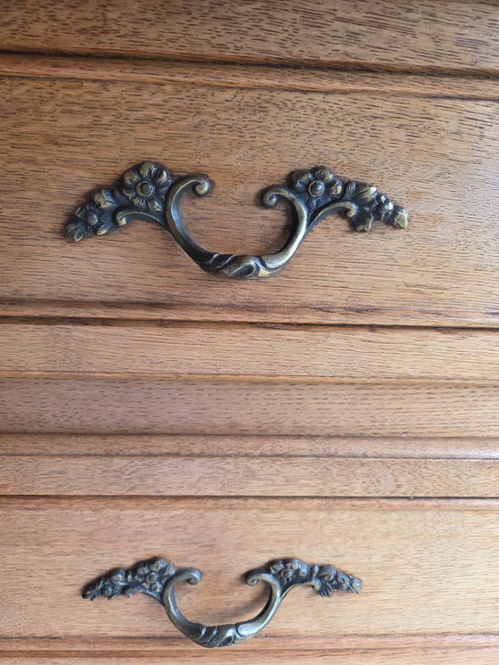 Image 1 of Cómoda antigua