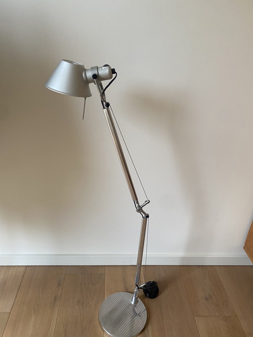 Lámpara de pie Artemide Tolomeo