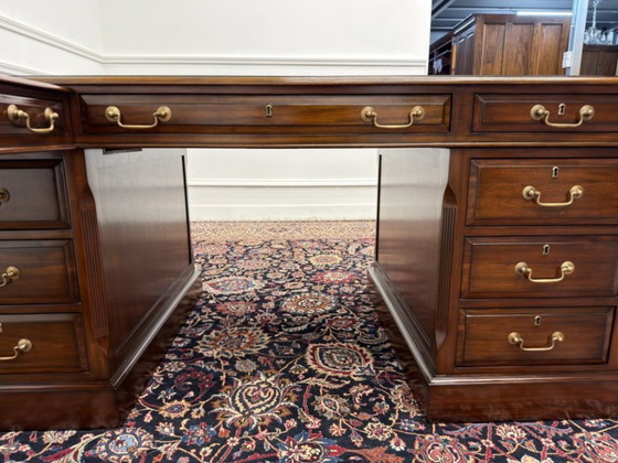 Original Globe Wernicke Corner Desk – Leather, Wood (photo 10 of 23)