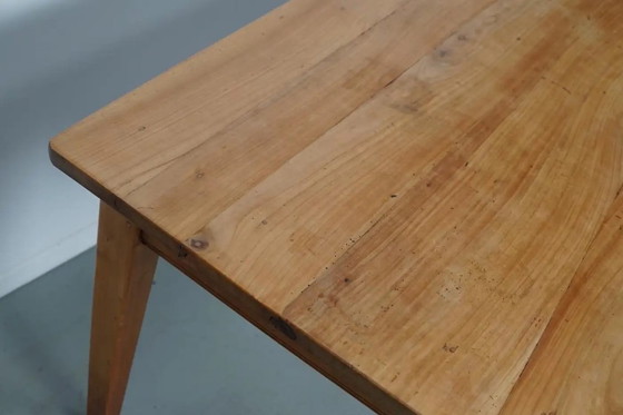 Image 1 of Vintage Franse rustieke boerderij-eettafel van kersenhout, 20e eeuw