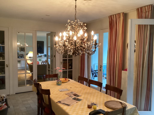 Cozy dining room lamp