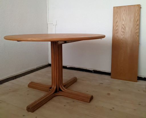 Axel Van Enthoven Table de salle à manger pour Rohé