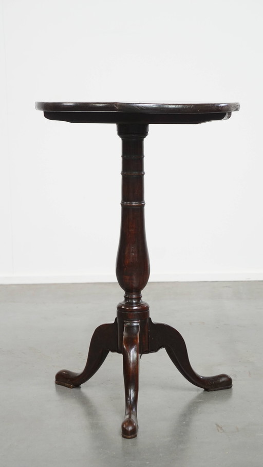 Round Antique English Oak Wine/Table From The 19th Century