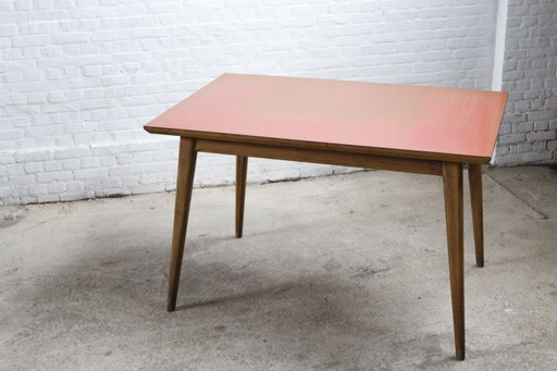 50er Jahre Esstisch aus Buche mit roter Formica-Platte