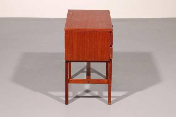 Image 1 of Cassettiera vintage in teak con maniglie in pelle di Fröseke Nybrofabrik