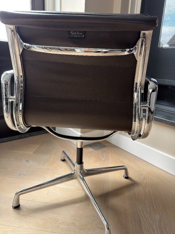 Image 1 of 6x Vitra Soft Pad Chair EA 231