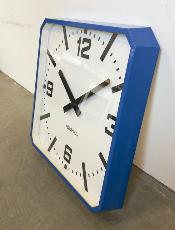 Image 1 of Enorme orologio da parete industriale quadrato blu di Elektročas, anni '90