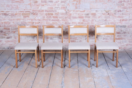 Set van vier originele eetkamerstoelen uit het midden van de 20e eeuw, beukenhout, Tsjechië, jaren 60. (photo 21 of 26)