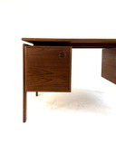 Scrivania vintage freestanding in teak, Arne Vodder anni '60