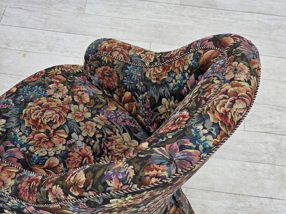Image 1 of Sillón de cóctel danés de la década de 1960, tapizado en tela jacquard.