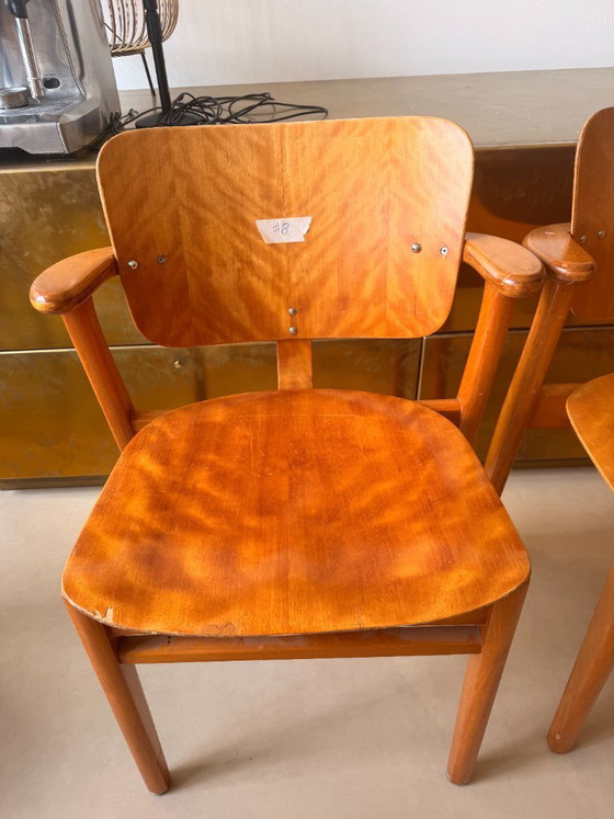Domus chairs (9 pieces, also available individually) – Ilmari Tapiovaara, Dining chairs, Wood (photo 8 of 21)