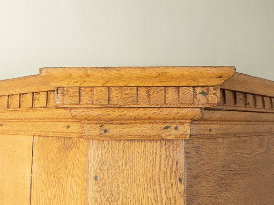 Image 1 of Klassieke kledingkast, jaren 1840, vintage