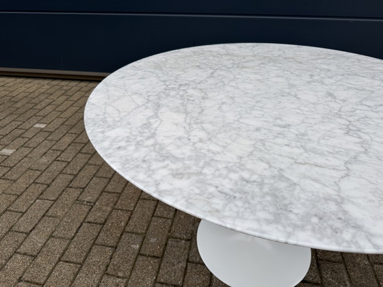 Image 1 of Original marble round Knoll Tulip dining table (120cm)