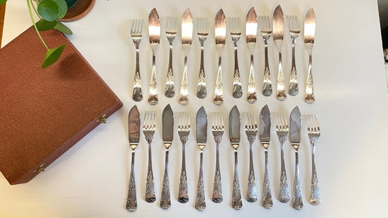 Image 1 of 12 Fourchettes 12 Couteaux à Poisson PLATIL Métal Argenté 