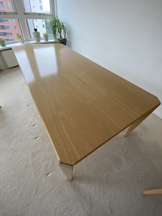 Image 1 of Leolux Eettafel Lichteiken Met Bijzondere Pootinzet