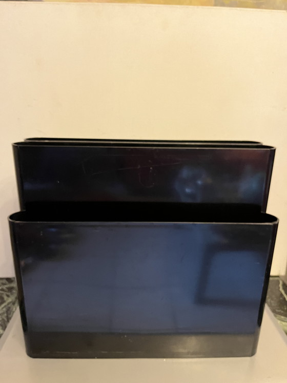 Image 1 of Small black magazine holder Giotto Stoppino Kartell
