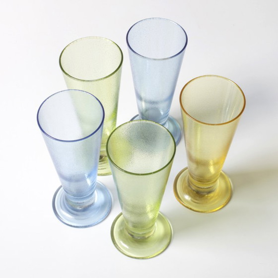 Set di 5 bicchieri da acqua colorati gialli, verdi e blu / Turchia / Anni 2000 – Bicchieri e caraffe, Glass (photo 9 of 10)