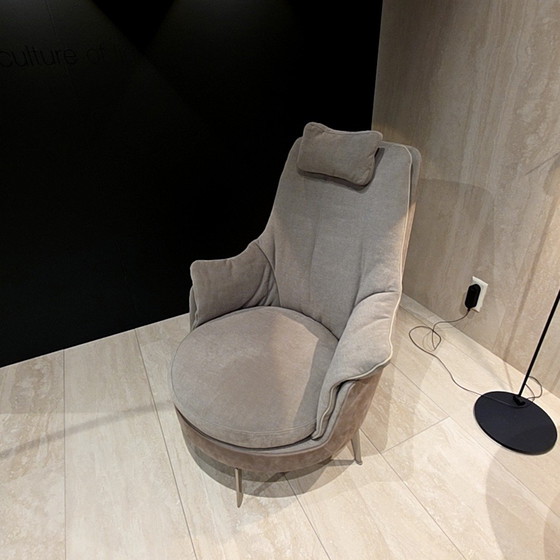 Image 1 of Fauteuil Flexform Guscioalto