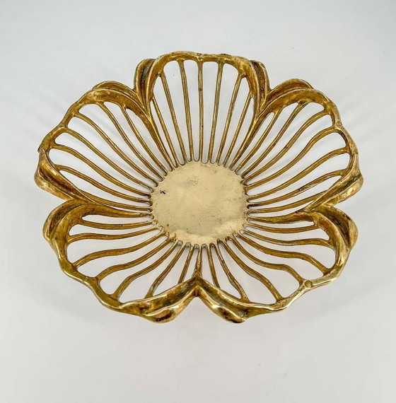 Image 1 of Vintage bol en laiton en forme de fleur Art déco