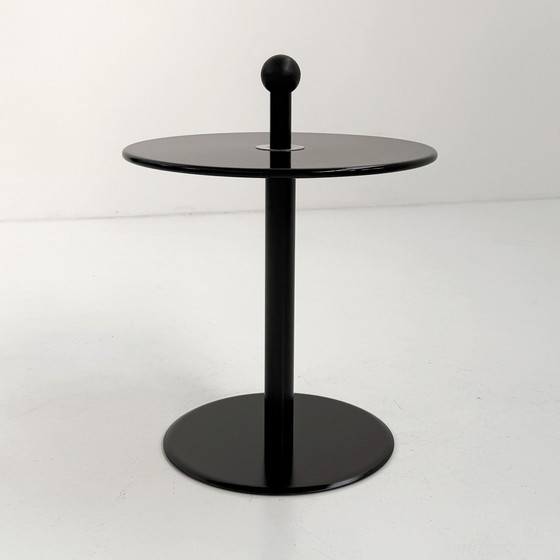 Image 1 of Tavolino nero postmoderno di Ikea, anni '80