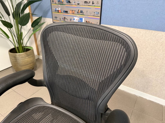 Herman Miller | Aeron | Graphite | Office chair | 1 piece – Metal, Plastic (photo 8 of 12)