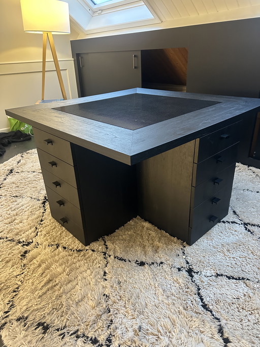 Mesa de juego LEGO de madera maciza a medida 120x120 + 4 taburetes Eichholtz