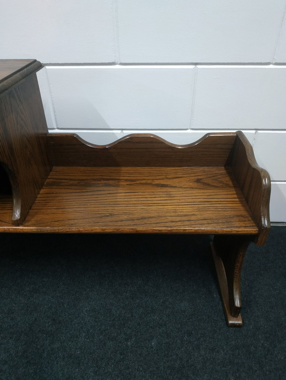 Image 1 of Ancien banc téléphonique en bois Table à plantes avec tiroir