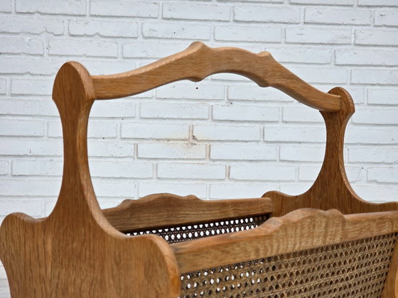 Image 1 of Anni '70, portagiornali danese, legno massiccio di quercia, rete per mobili.