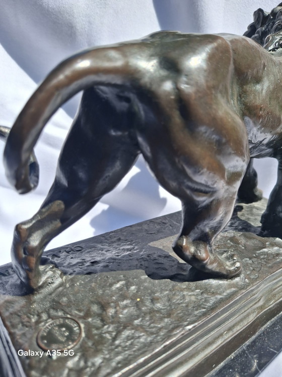 Image 1 of Antiek bronzen beeld "Roaring Lion" naar Charles Valton (1851-1918) – gietersmerk JB Déposé Paris, ca. 5 kg
