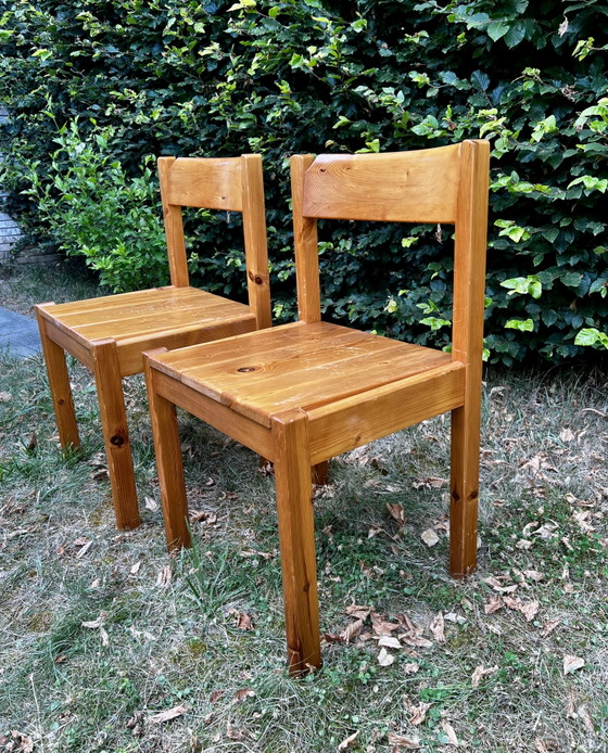 Image 1 of 2x Brutalistische Grenenhouten Eetkamerstoelen – Furusnickarn AB, Zweden 70s